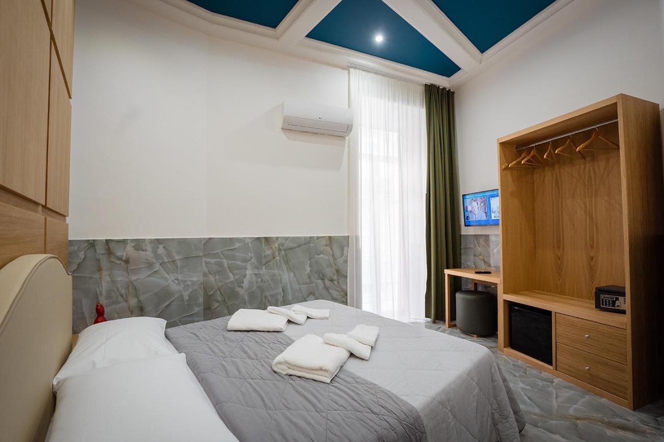 Greros H. Rooms Napoli Centro By Clapa Group Dislocated Hospitality Екстер'єр фото