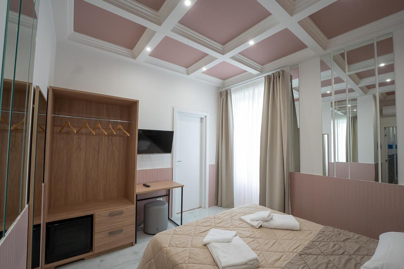 Greros H. Rooms Napoli Centro By Clapa Group Dislocated Hospitality Екстер'єр фото